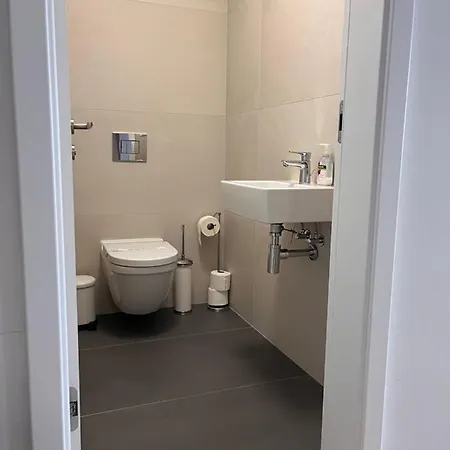 Skau Blue Residence In Sky Park 21 Floor 2 Tower Panoramic View Free Parking Bratislava Exterior photo