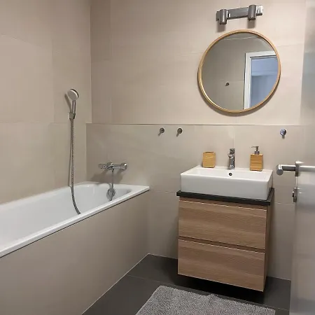 Skau Blue Residence In Sky Park 21 Floor 2 Tower Panoramic View Free Parking Bratislava Exterior photo