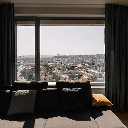 Skau Blue Residence In Sky Park 21 Floor 2 Tower Panoramic View Free Parking Bratislava Exterior photo